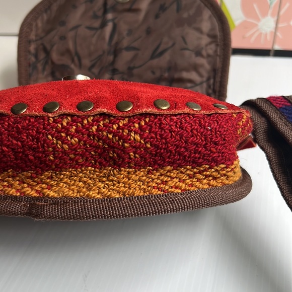 Leather Handmade bag hand crafted and stitched leather adjustable strap - Picture 9 of 14